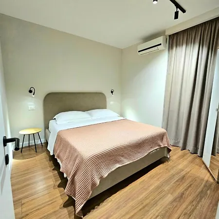 Lägenhet Living Center 1 *