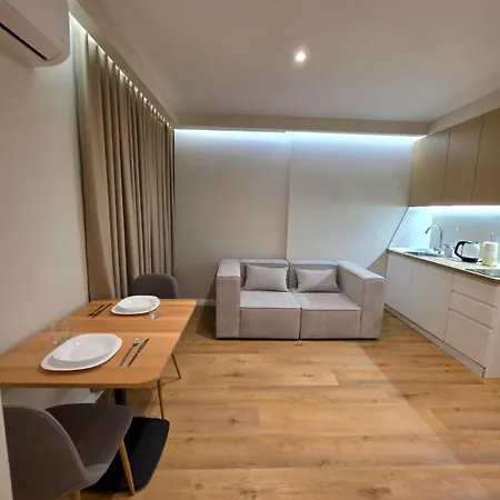 Jacuzzi Living Center 1 شقة *