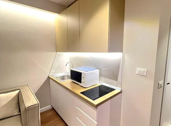 Living Center 1 *