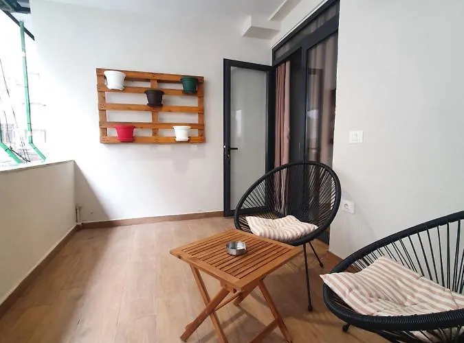 아파트 Living Center 1 티라나