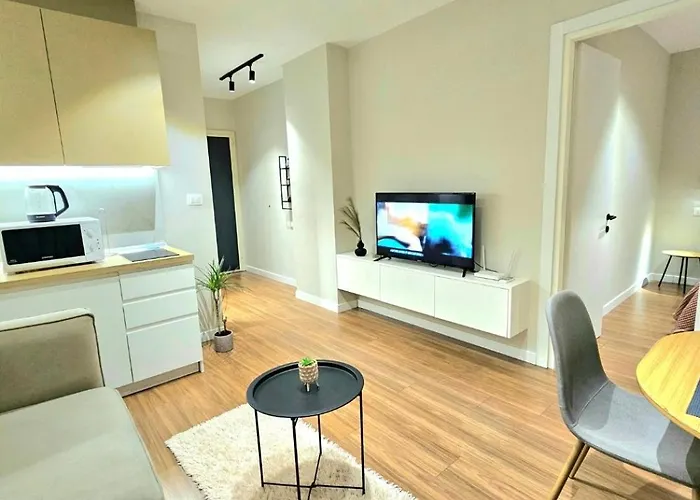 Living Center 1 아파트 *