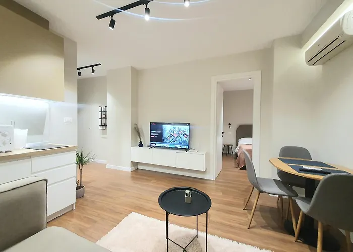 Living Center 1